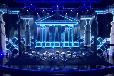 Bài múa ngoạn mục “không tưởng”