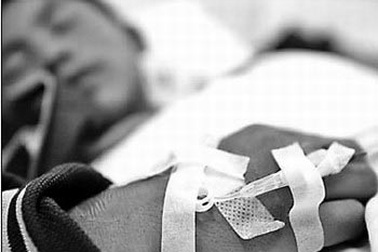 Bỏ thuốc chuột vào phích nước của bạn để trả thù