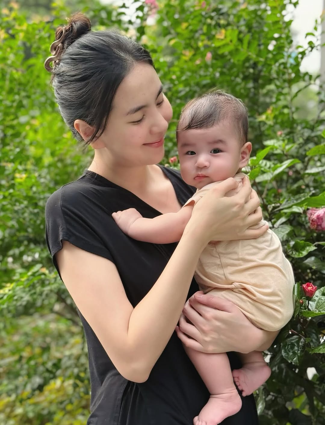 Tình hình sức khỏe của MC Mai Ngọc sau khi sinh con đầu lòng - 1