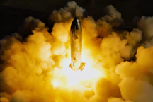 Tên lửa mạnh nhất thế giới rơi vào thế tiến thoái lưỡng nan