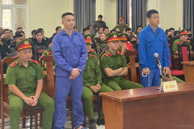 Lĩnh án chung thân vì đâm chết khách hát karaoke