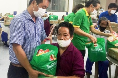 Giúp đỡ người yếu thế cần tấm lòng và sự chịu khó