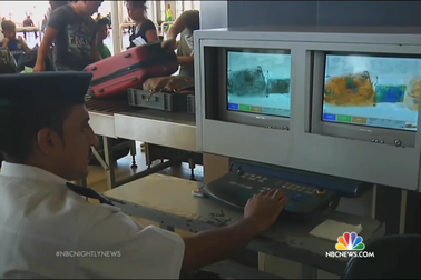 Mỹ siết chặt an ninh sân bay sau thảm họa máy bay Nga