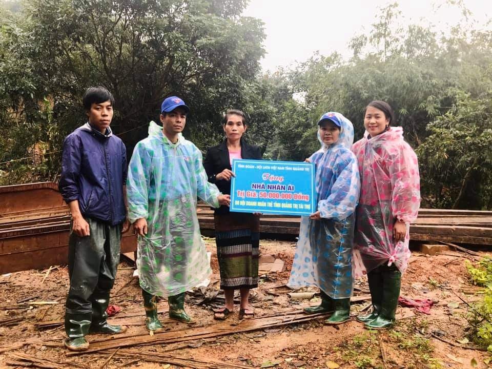 Tuổi trẻ “vực dậy” dải đất vùng biên giới bị thiệt hại nặng do mưa lũ - 5 Tuổi trẻ “vực dậy” dải đất vùng biên giới bị thiệt hại nặng do mưa lũ - 5