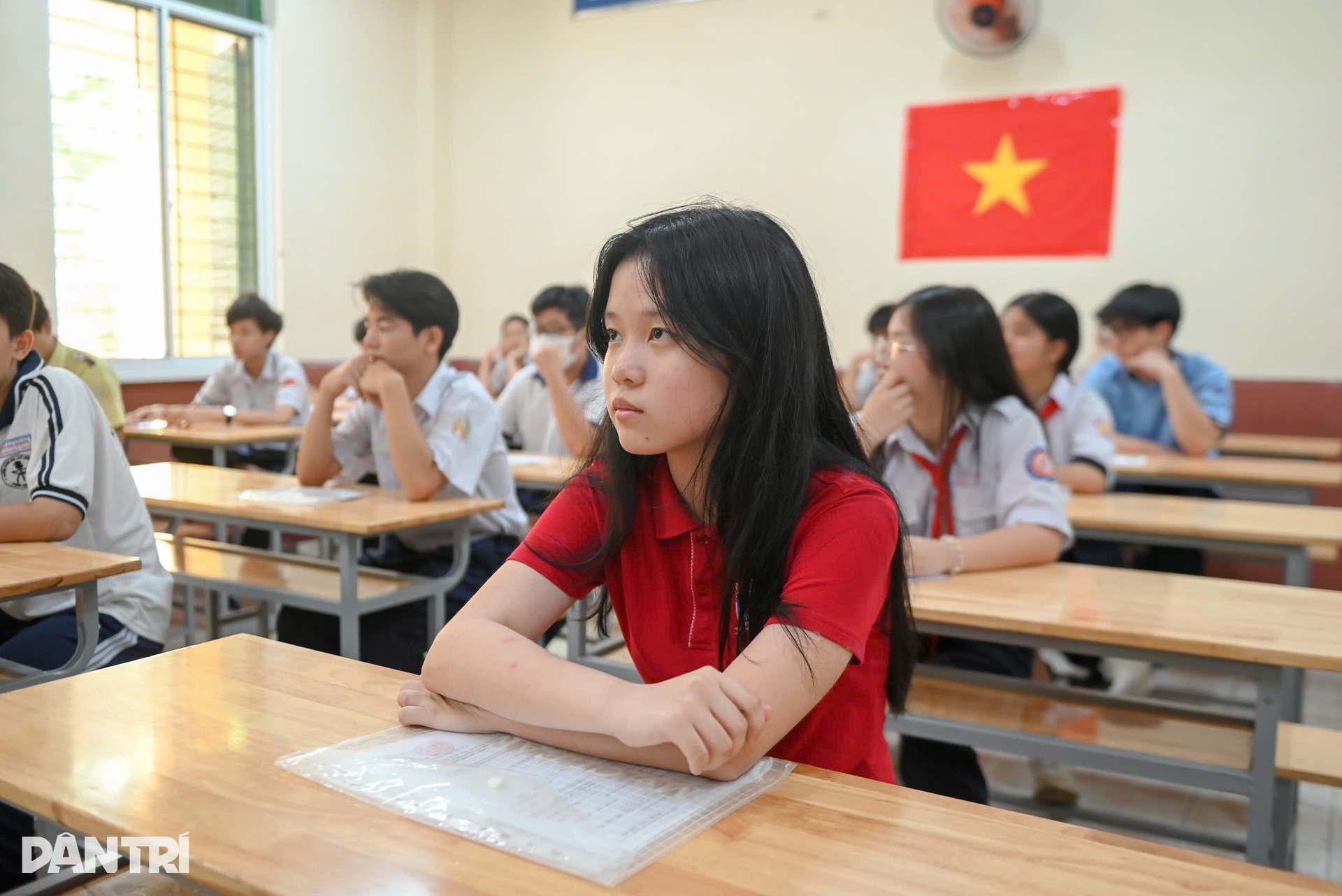 Thí sinh TPHCM tự tin bước vào kỳ thi lớp 10 “dễ thở” nhất nhiều năm qua - 8 Thí sinh TPHCM tự tin bước vào kỳ thi lớp 10 “dễ thở” nhất nhiều năm qua - 8