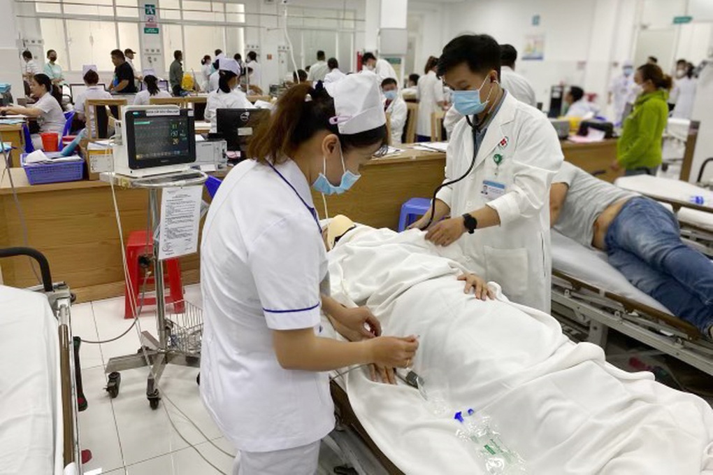 Nạn nhân bị nhánh cây đè ở Công viên Tao Đàn có được bồi thường? - 3 Nạn nhân bị nhánh cây đè ở Công viên Tao Đàn có được bồi thường? - 3