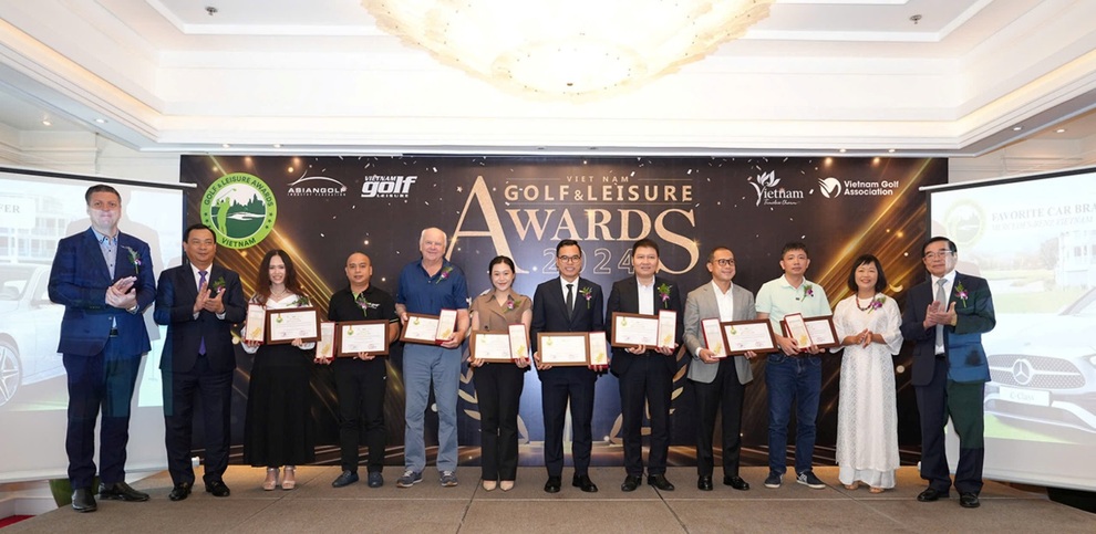 Nam A Bank nhận giải Ngân hàng được golfer yêu thích nhất - 1 Nam A Bank nhận giải Ngân hàng được golfer yêu thích nhất - 1