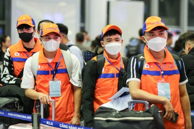 Lao động Việt ở Rumani bị "thổi còi" vì đánh bạc, trốn sang nước khác