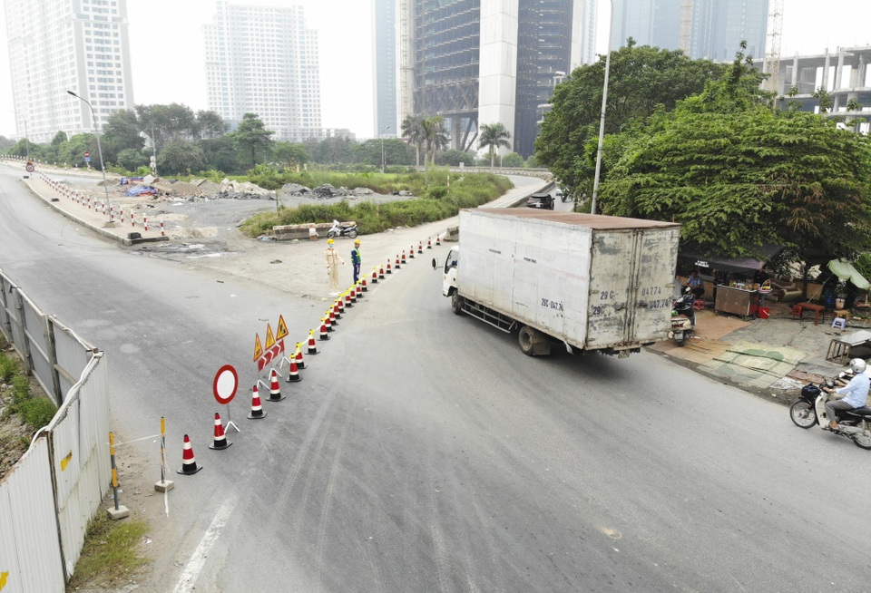 Cầu Thăng Long trong ngày đầu cấm lưu thông - 8 Cầu Thăng Long trong ngày đầu cấm lưu thông - 8