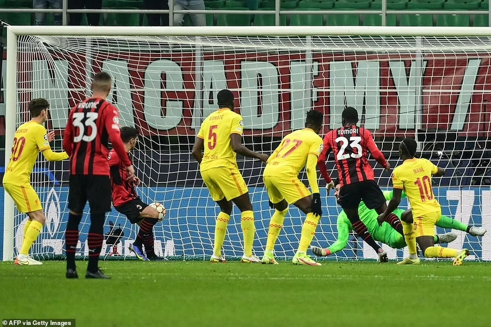 Mohamed Salah ghi bàn, Liverpool ngược dòng đánh bại AC Milan - 2 Mohamed Salah ghi bàn, Liverpool ngược dòng đánh bại AC Milan - 2