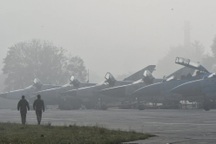 Ukraine hiếm hoi thừa nhận căn cứ trọng yếu trúng tên lửa siêu vượt âm Nga