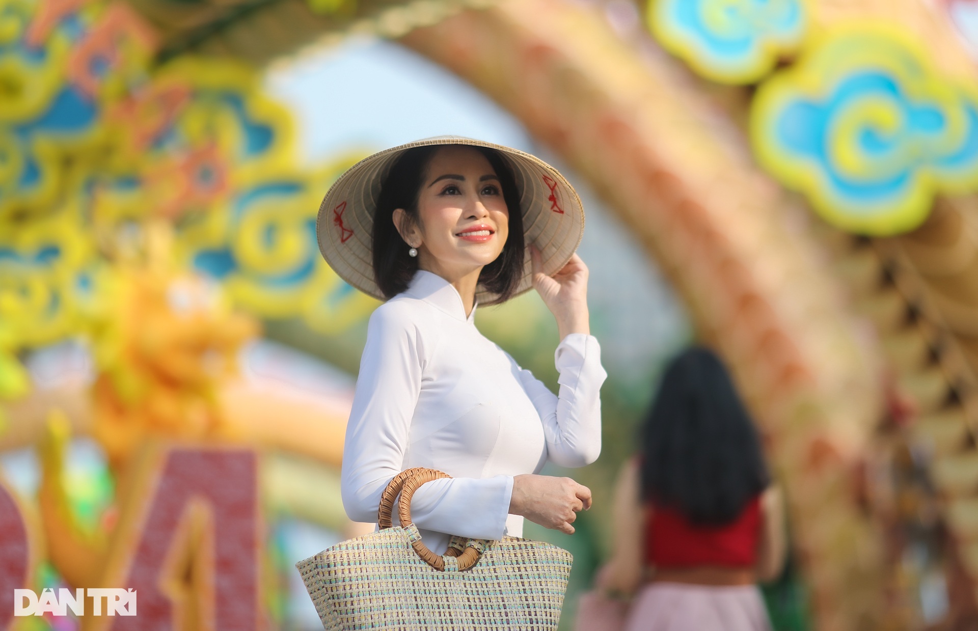 Diện mạo đường hoa Nguyễn Huệ trước ngày mở cửa - 8 Diện mạo đường hoa Nguyễn Huệ trước ngày mở cửa - 8