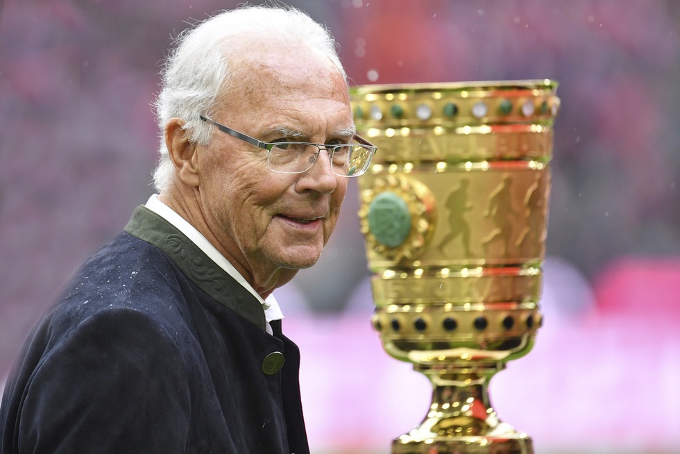 Franz Beckenbauer: "Hoàng đế" bất tử của làng túc cầu