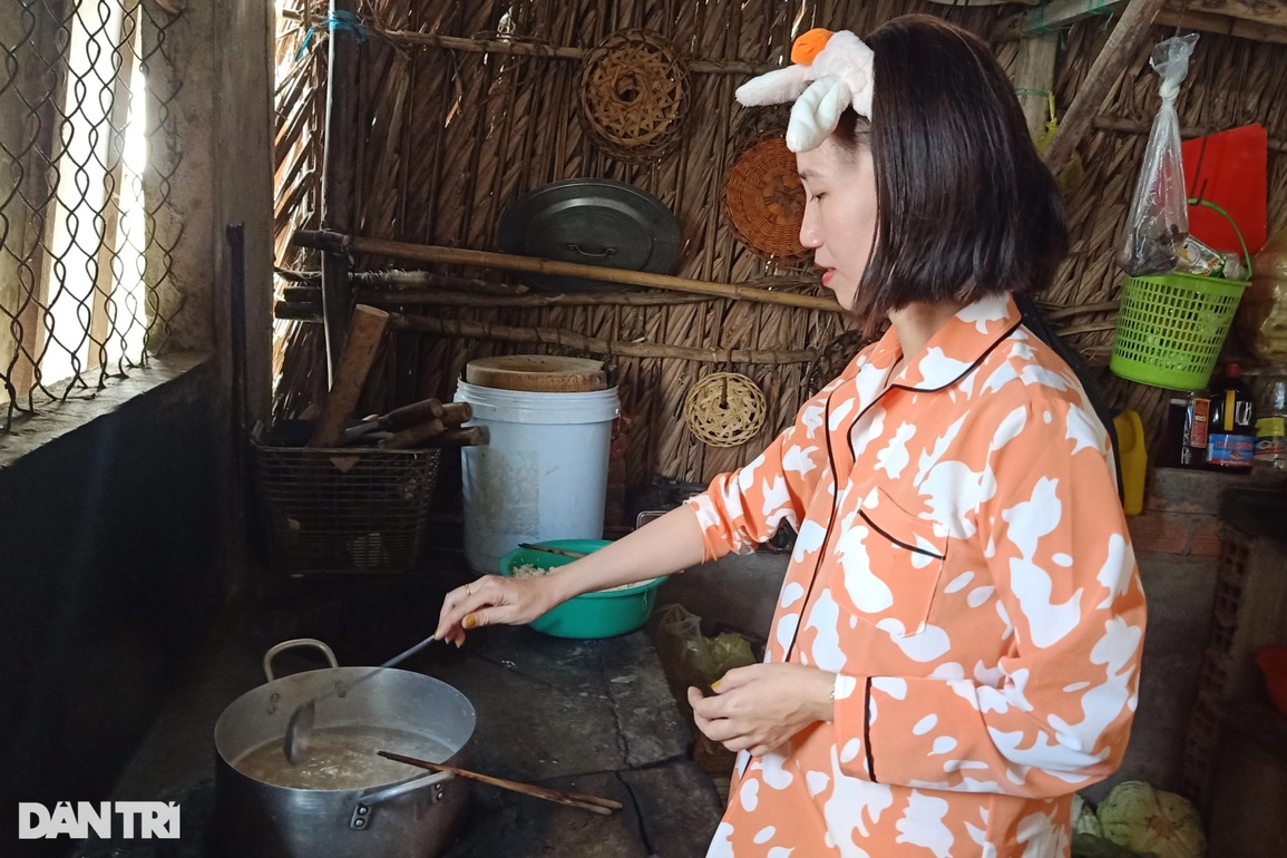 Lao động hồi hương nửa muốn đi, nửa muốn ở lại quê làm nhiêu ăn bấy nhiêu - 2 Lao động hồi hương nửa muốn đi, nửa muốn ở lại quê làm nhiêu ăn bấy nhiêu - 2