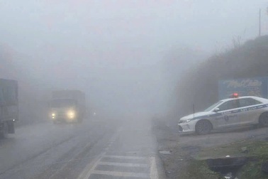 CSGT khuyến cáo người dân khi lái xe trong thời tiết sương mù, mưa phùn