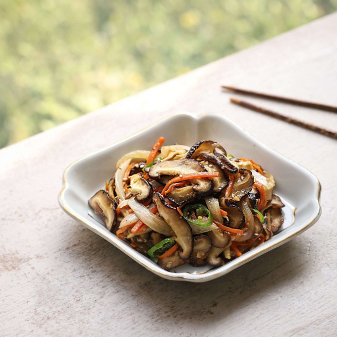 Bỏ túi ngay món nấm xào cho bữa tối nếu bạn muốn có eo thon mặc đồ đẹp mùa hè - Ảnh 7. Bỏ túi ngay món nấm xào cho bữa tối nếu bạn muốn có eo thon mặc đồ đẹp mùa hè - Ảnh 7.