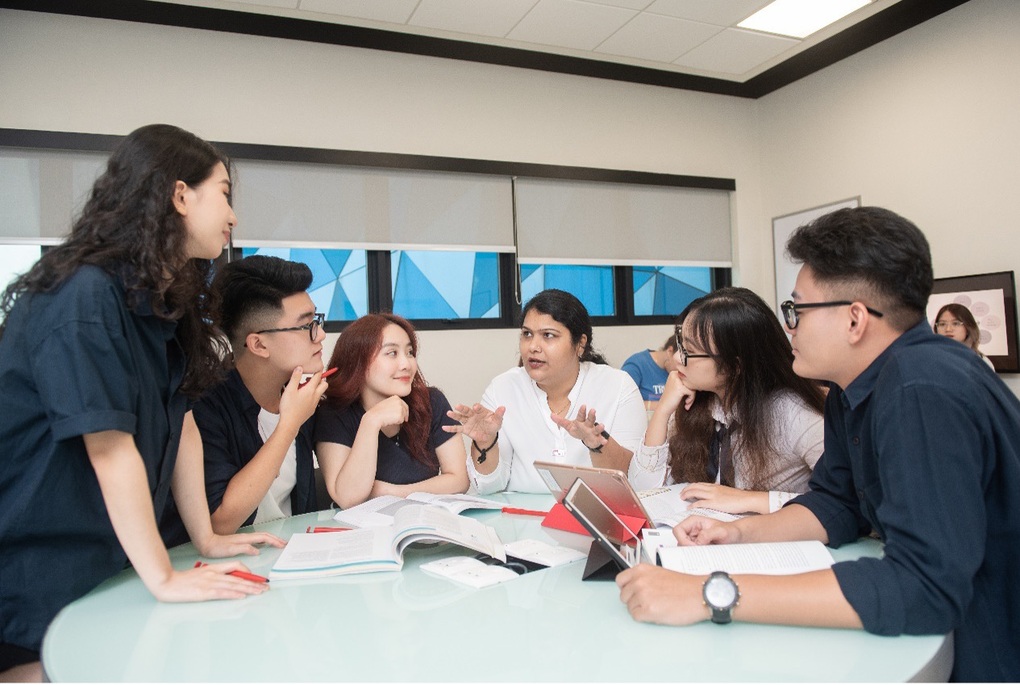 Đón đầu nghề nghiệp trong nền kinh tế số với chương trình cử nhân từ Anh Quốc - 1 Đón đầu nghề nghiệp trong nền kinh tế số với chương trình cử nhân từ Anh Quốc - 1