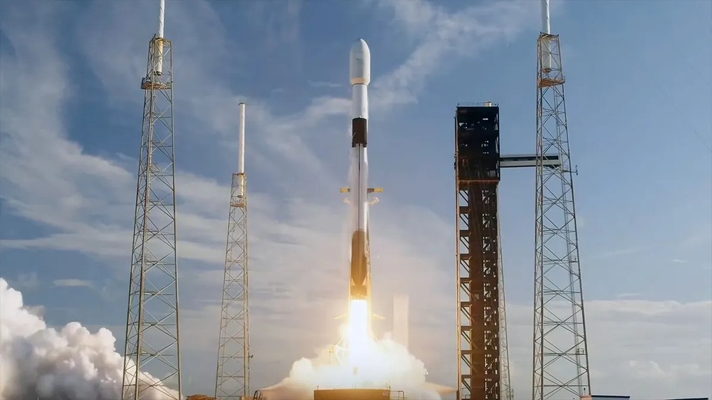 SpaceX បាញ់បង្ហោះកប៉ាល់ដឹកទំនិញទម្ងន់ 4.99 តោនទៅកាន់ស្ថានីយ៍អវកាសអន្តរជាតិ - 1 SpaceX phóng tàu chở hàng 4,99 tấn lên Trạm Vũ trụ Quốc tế - 1