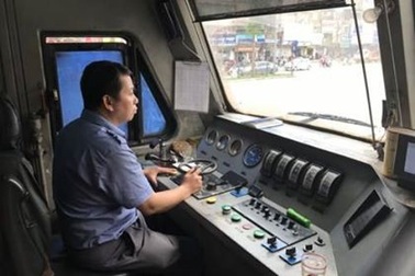 Vì sao Bộ Y tế điều chỉnh tiêu chuẩn sức khoẻ nghề lái tàu?