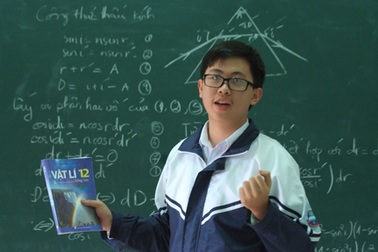 Năm Ngựa, nói chuyện với “Rồng”