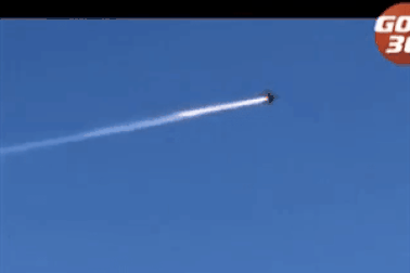 Video máy bay chiến đấu Ấn Độ bốc cháy trên không nghi do đâm phải chim