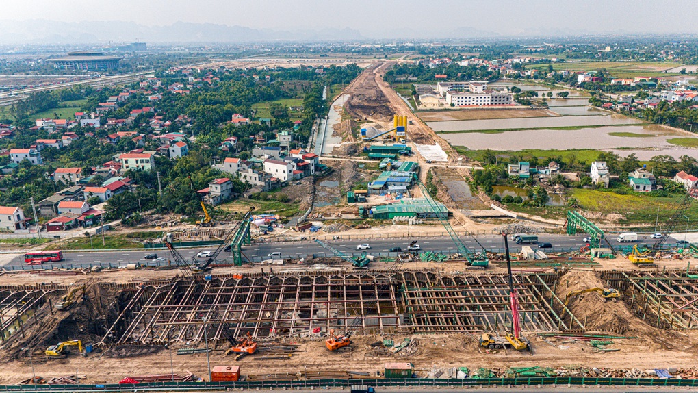 Hạ tầng giao thông Hà Nam bứt phá, rút ngắn khoảng cách với Hà Nội - 1 Hạ tầng giao thông Hà Nam bứt phá, rút ngắn khoảng cách với Hà Nội - 1