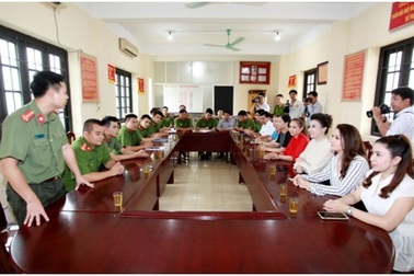 Hiệp hội DNNVV và HH Xuân Hương đến thăm chiến sỹ CAND có hoàn cảnh khó khăn