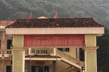 Cảnh cáo bí thư xã uống rượu bia trong giờ làm việc