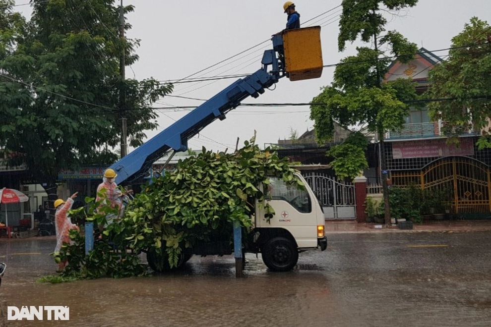 Miền Trung sẵn sàng ứng phó với bão số 8 - 12 Miền Trung sẵn sàng ứng phó với bão số 8 - 12