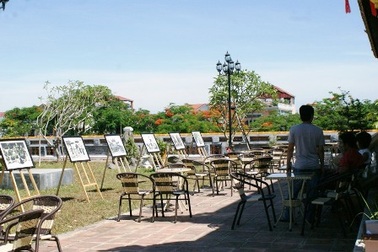 Chỉnh một số hạng mục quán giải khát ở lầu Tứ Phương Vô Sự