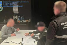 Hé lộ danh tính người tặng lựu đạn cho trợ lý Tổng tham mưu trưởng Ukraine