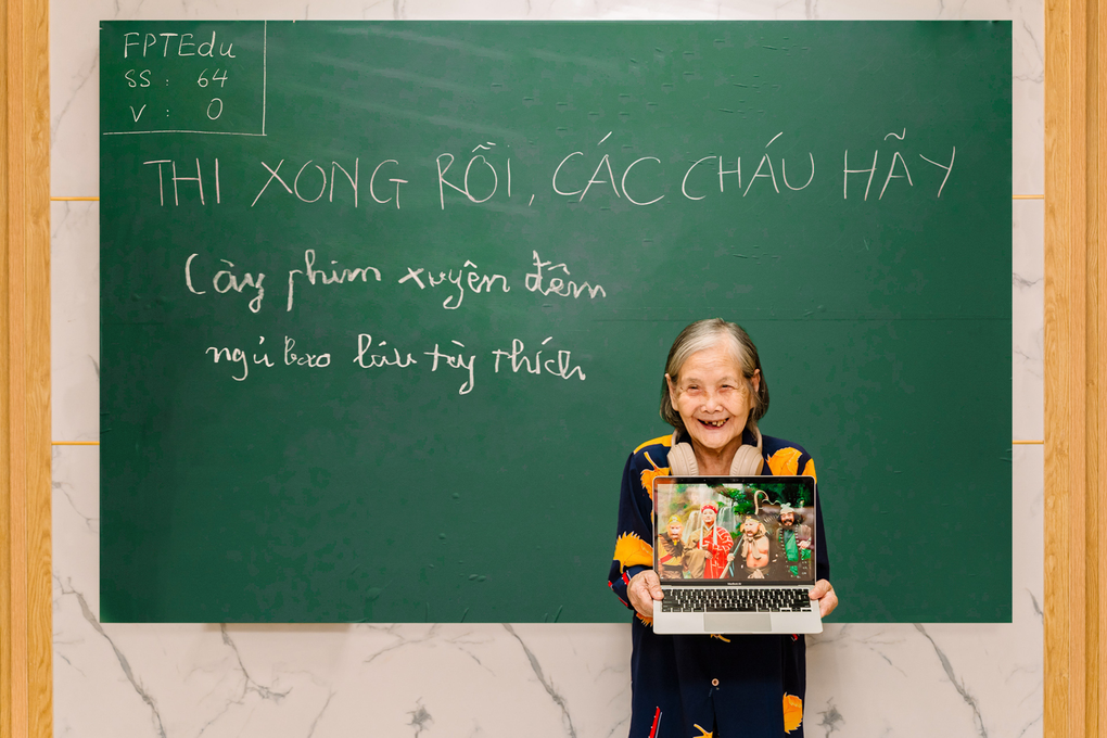 Dí dỏm với bộ ảnh động viên sĩ tử mùa thi từ các ông bà ở viện dưỡng lão - 3 Dí dỏm với bộ ảnh động viên sĩ tử mùa thi từ các ông bà ở viện dưỡng lão - 3