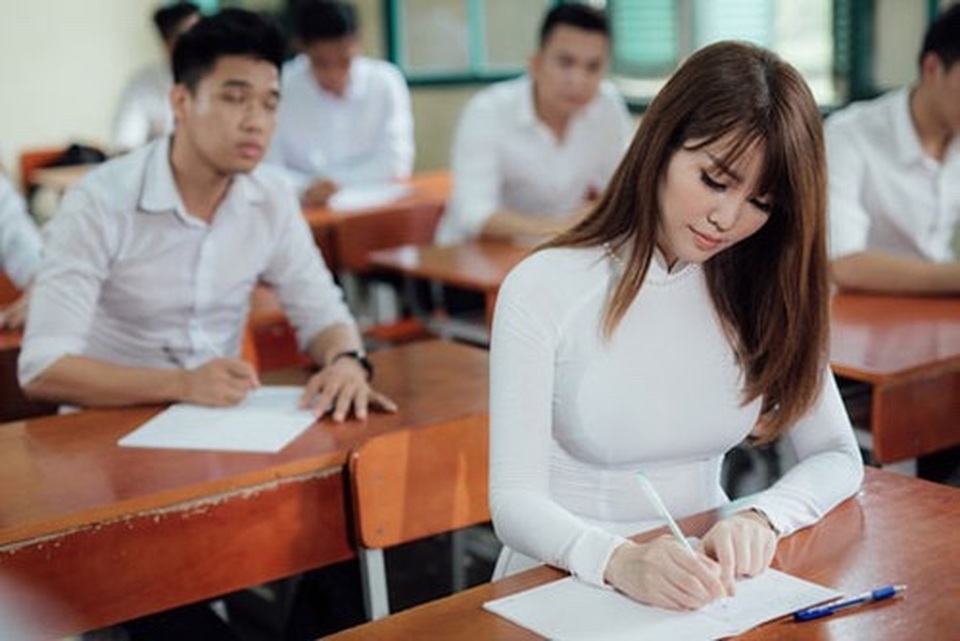 Áp lực kỳ thi tốt nghiệp THPT, “sao” Việt gầy sọp, mất ngủ, không dám yêu - 2 Áp lực kỳ thi tốt nghiệp THPT, “sao” Việt gầy sọp, mất ngủ, không dám yêu - 2