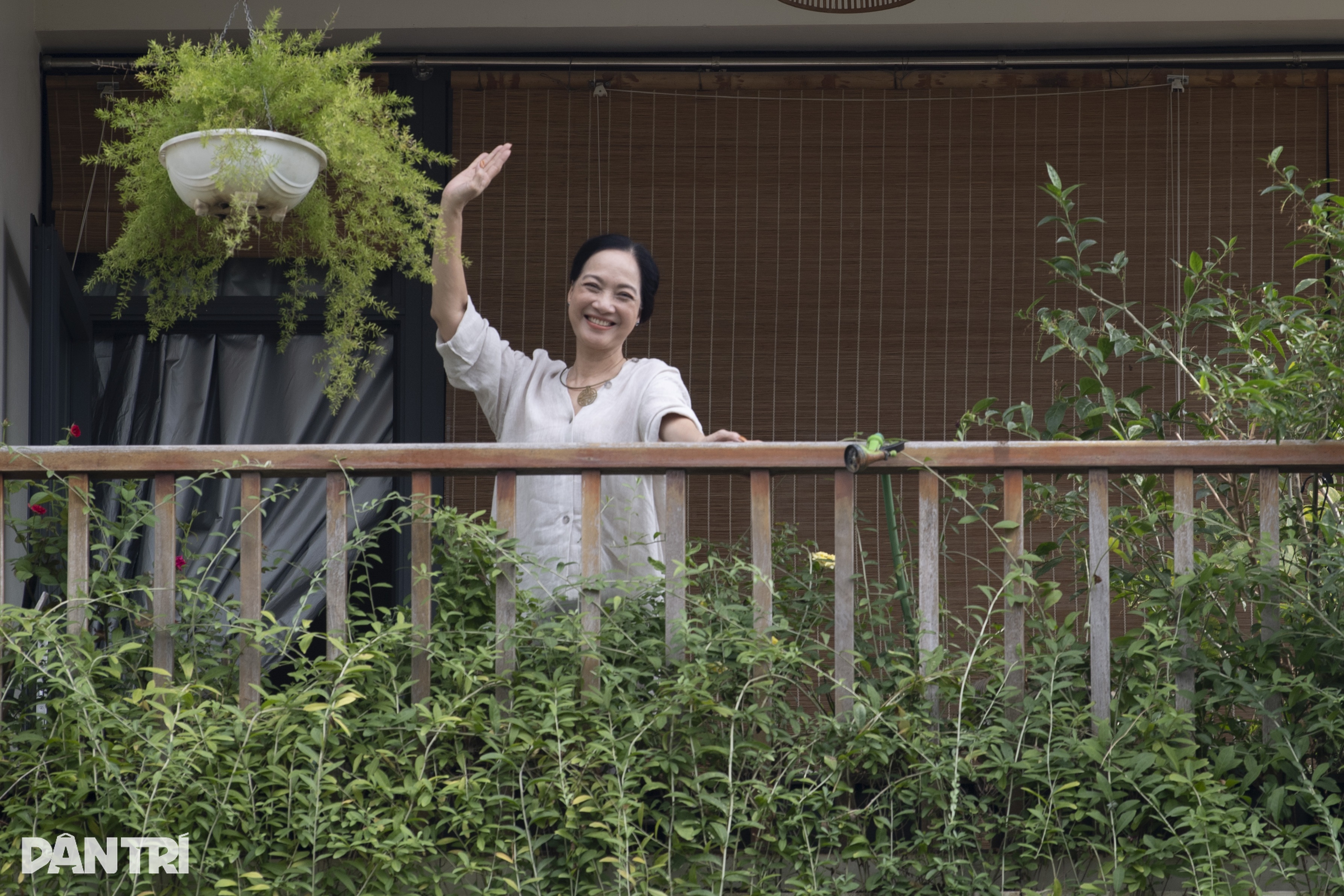 NSND Lê Khanh tiết lộ bất ngờ về cuộc sống bình dị, nghiện gia đình - 16