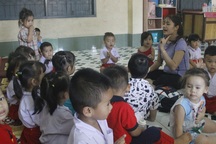 Dạy chữ Việt ở Savanakhet: Những “đại sứ” gắn kết tình hữu nghị Việt - Lào!