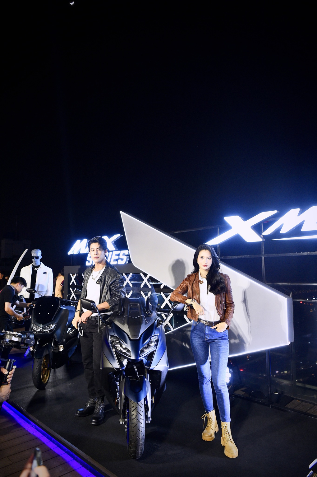Xe tay ga đường dài Yamaha XMAX 300: Lựa chọn cho người sống xa trung tâm - 3 Xe tay ga đường dài Yamaha XMAX 300: Lựa chọn cho người sống xa trung tâm - 3