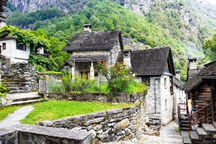 Vùng đất nằm giữa châu Âu hiện đại chỉ có đèn dầu và gas, chưa từng có điện