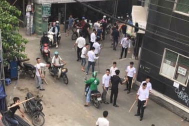 Hơn 50 thanh niên hỗn chiến, náo loạn đường phố Sài Gòn