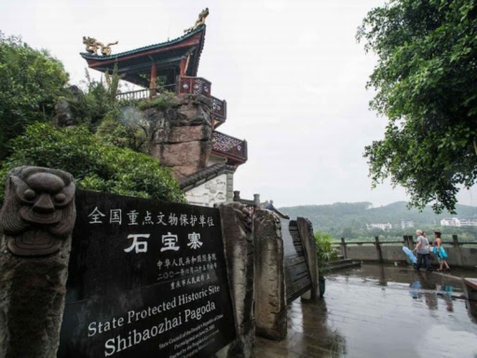 Ngôi đền 12 tầng không hề dùng đinh, nằm hiên ngang giữa sông cả trăm năm - 4 Ngôi đền 12 tầng không hề dùng đinh, nằm hiên ngang giữa sông cả trăm năm - 4