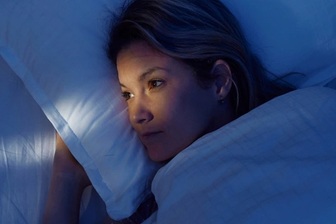 Trăng tròn có thực sự ảnh hưởng đến giấc ngủ của chúng ta?