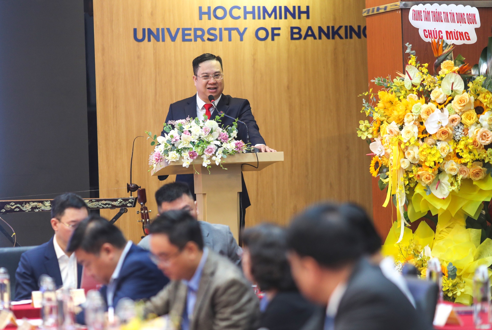 Kinh tế Việt Nam 2024 dưới góc nhìn của các chuyên gia - 3 Kinh tế Việt Nam 2024 dưới góc nhìn của các chuyên gia - 3