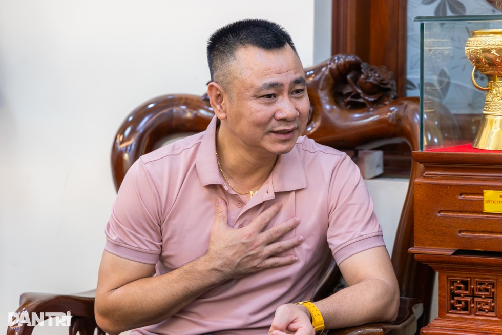 តារាកំប្លែង ទូ ឡុង៖ អតីតជាកម្មករសំណង់ វ័យ៥២ឆ្នាំ ជា Idol របស់យុវវ័យ - 9