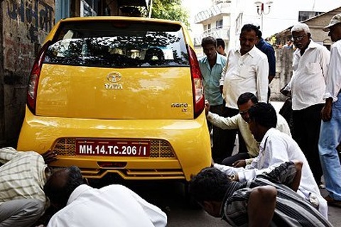 Tata Nano: Bán hết 51.000 xe trong 5 ngày