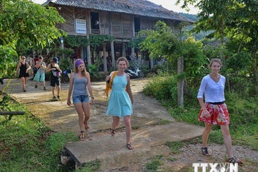 Duy trì chương trình kích cầu du lịch nội địa đến hết năm 2015