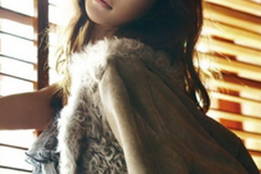 Diễn viên “Ngôi nhà hạnh phúc” thử nghiệm hình ảnh sexy