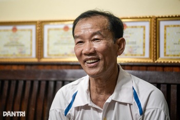 Cuộc gọi cầu cứu lúc nửa đêm với tổ trưởng tổ dân phố cả ngàn hộ dân