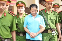 Vụ chai nước có ruồi: Tuyên phạt bị cáo 7 năm tù