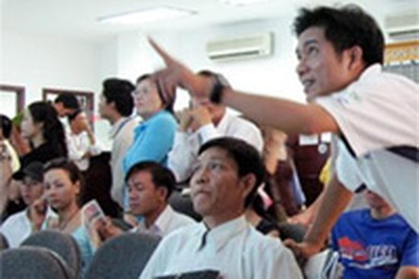 Vn-Index “chạm” 1.100 điểm