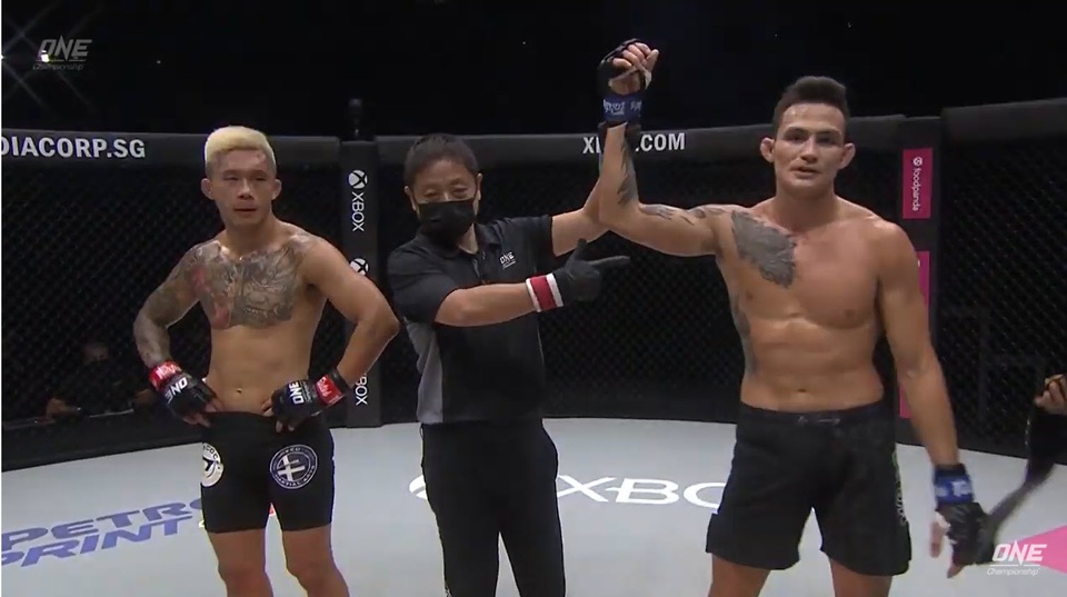 Hạ knock-out Martin Nguyễn, Thành Lê cũng phải nhập viện khẩn cấp - 1 Hạ knock-out Martin Nguyễn, Thành Lê cũng phải nhập viện khẩn cấp - 1