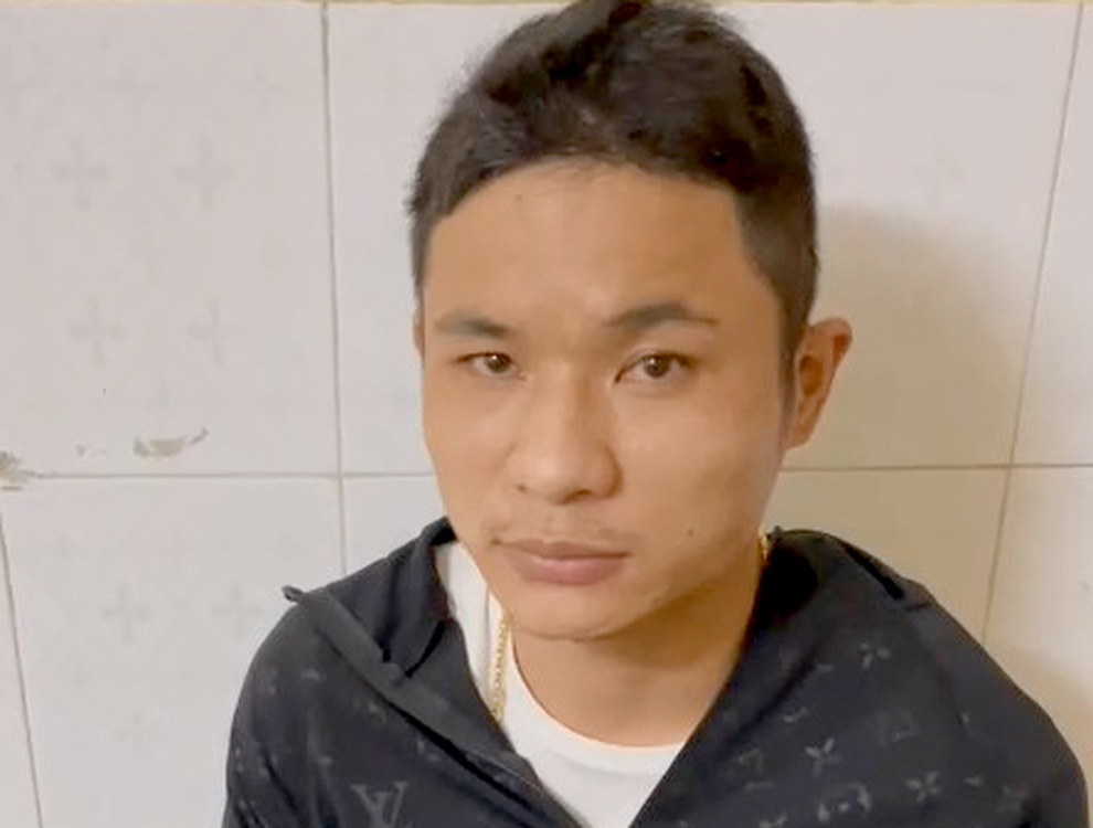 Thất nghiệp do Covid-19, nam thanh niên túng quẫn đi cướp tiệm vàng - 1 Thất nghiệp do Covid-19, nam thanh niên túng quẫn đi cướp tiệm vàng - 1